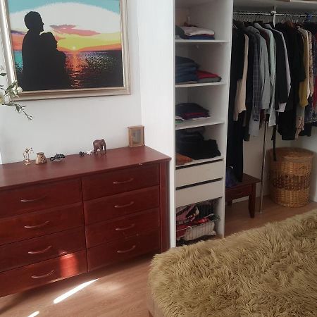 Cozy Apartment In Good Location! Rīga Exterior foto