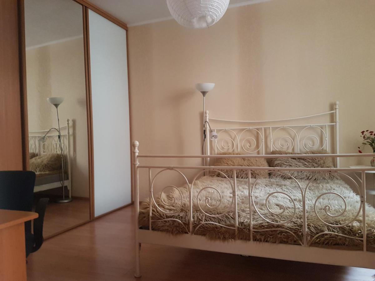 Cozy Apartment In Good Location! Rīga Exterior foto