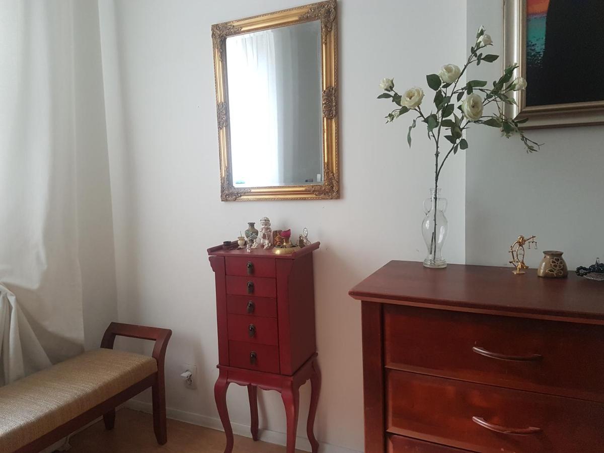 Cozy Apartment In Good Location! Rīga Exterior foto